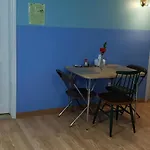 2 Bdrm Apartment 3 Min Walk To Mcmaster University