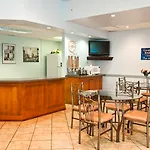 Howard Johnson Hamilton