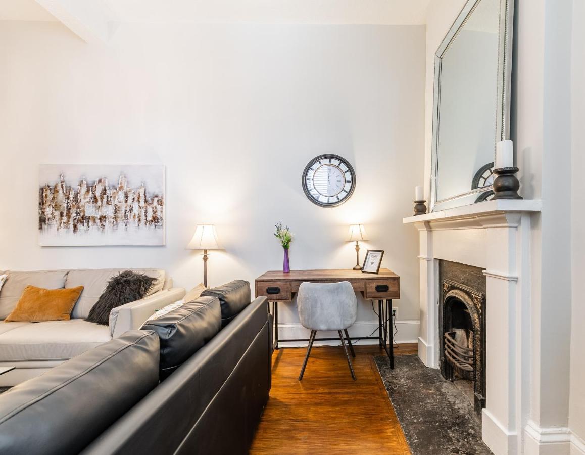 Upscale 1br - Boutique - Prime Downtown Location!