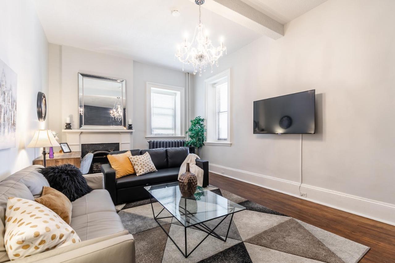 Upscale 1br - Boutique - Prime Downtown Location! Apartment *