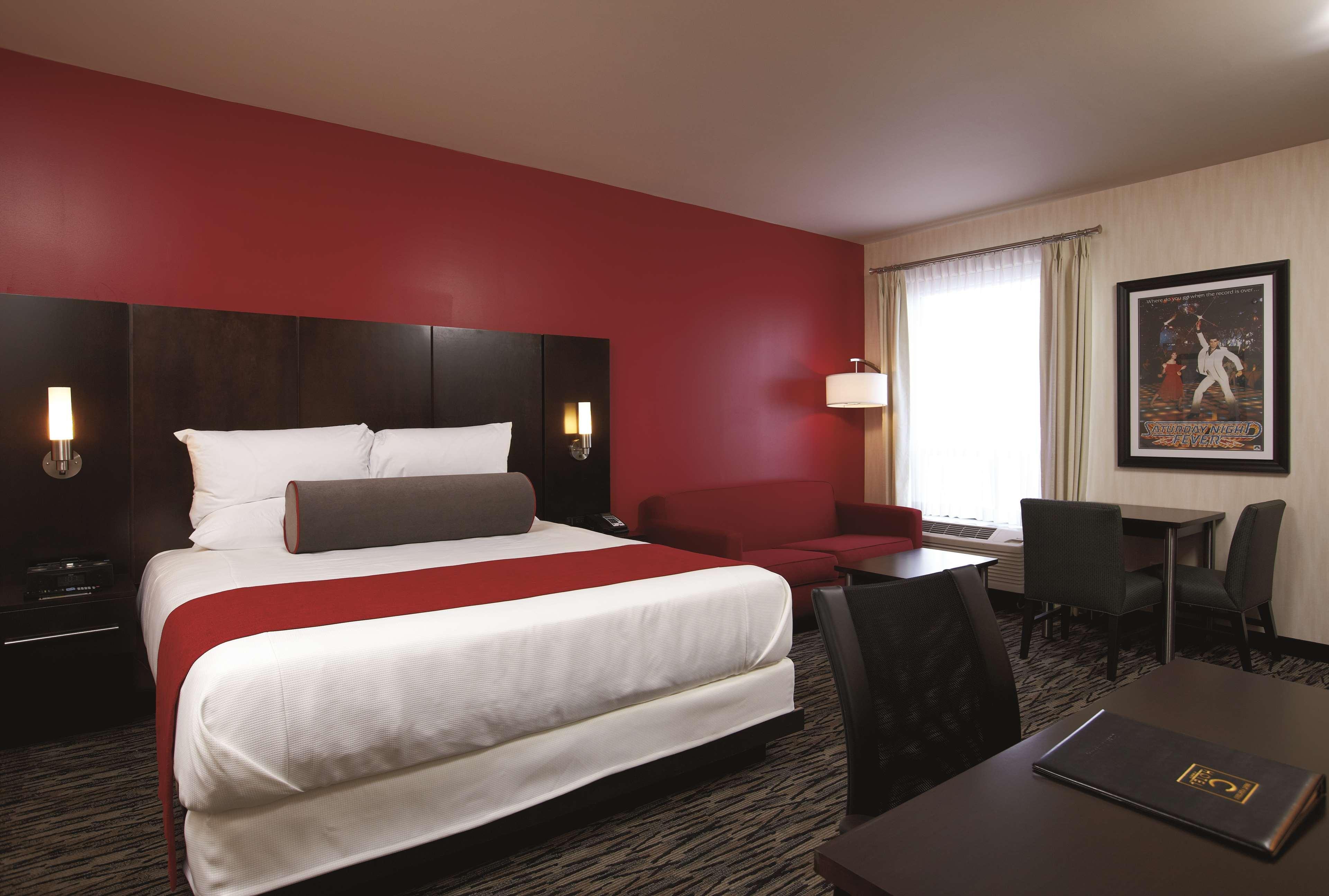 C By Carmen's, Bw Premier Collection Hotel 4*