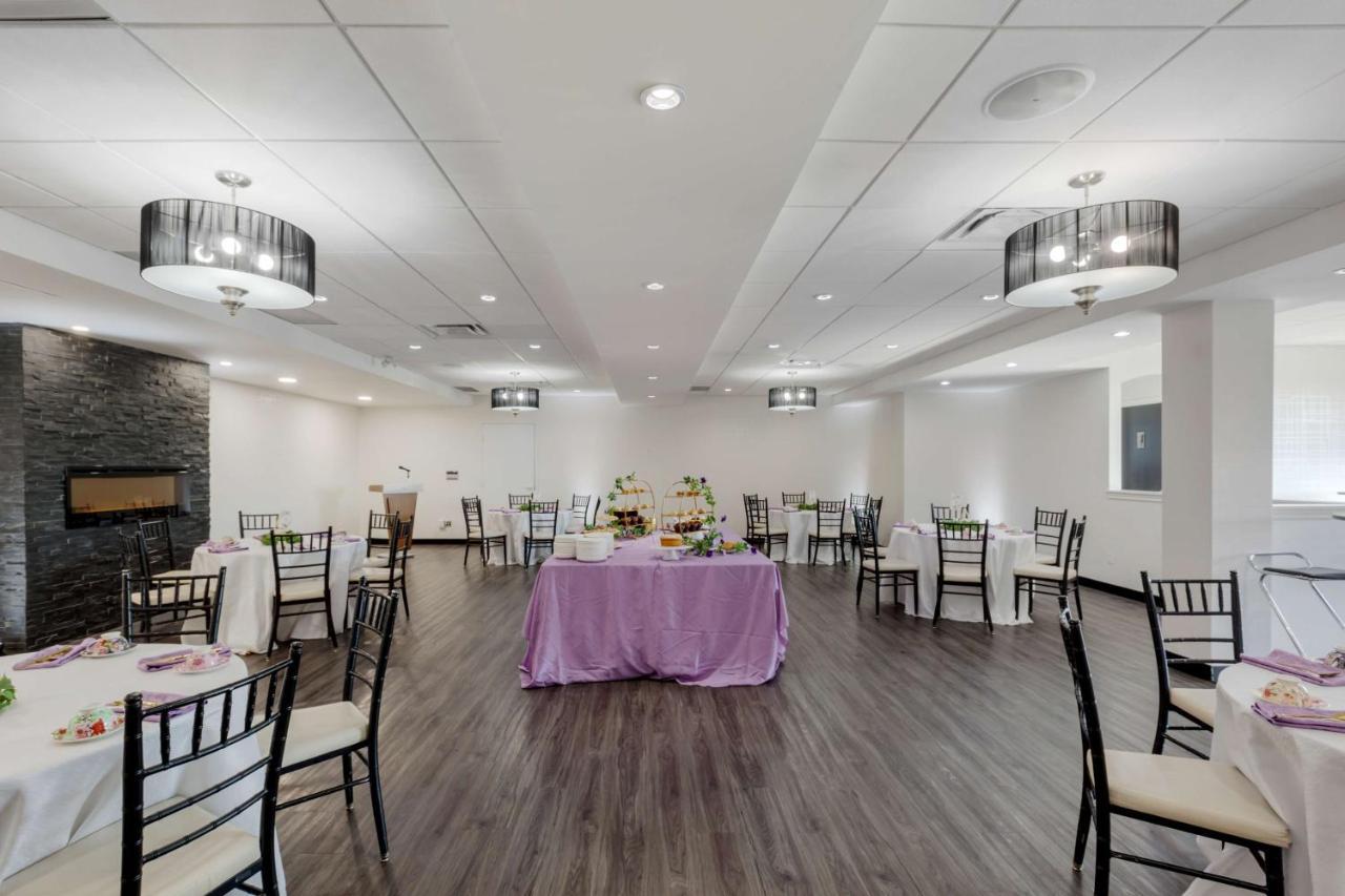 C By Carmen's, Bw Premier Collection Hotel Hamilton