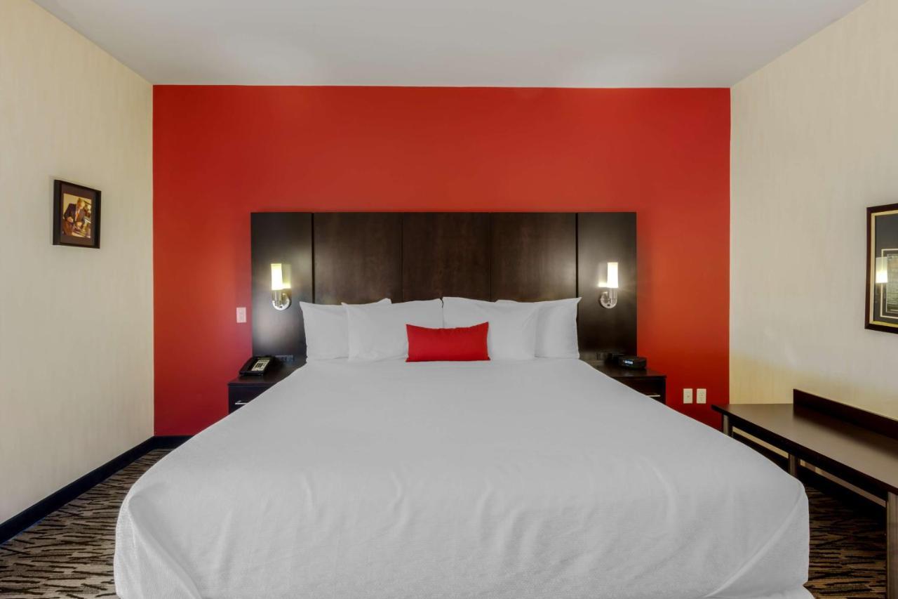 C By Carmen's, Bw Premier Collection 4* Hamilton