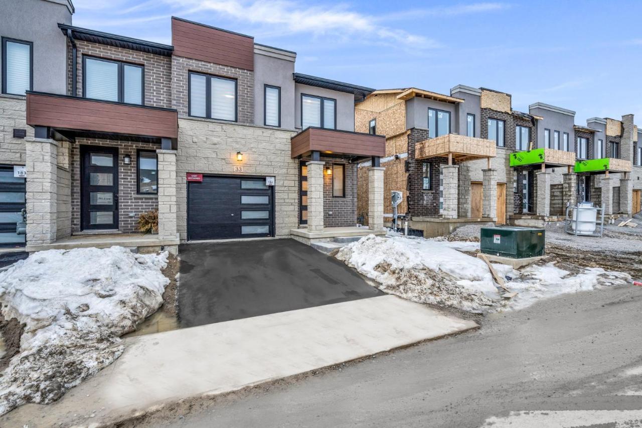 Lavish On Scenic Mountain - King Bed * Hamilton