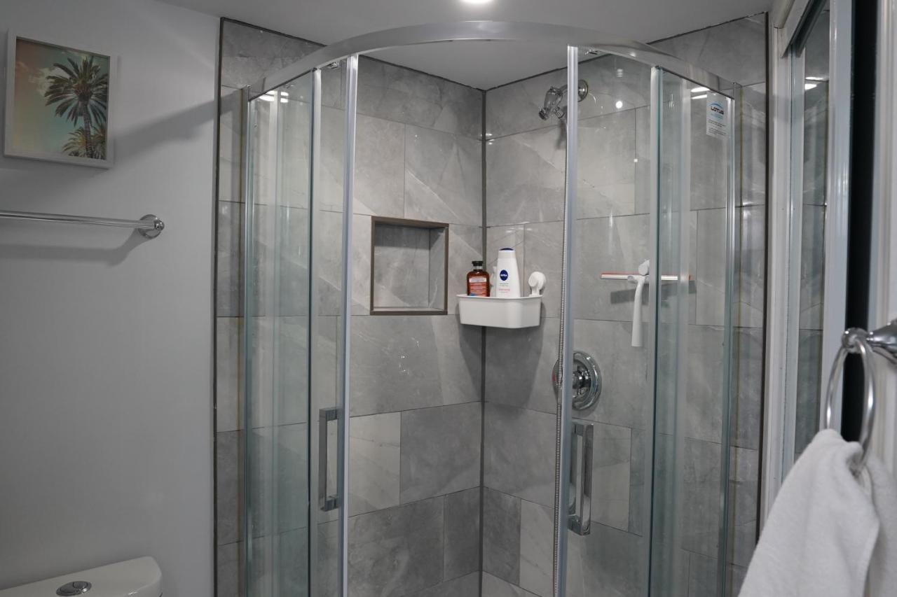 Patio Prive, Equipe Et Spacieux. Holiday home