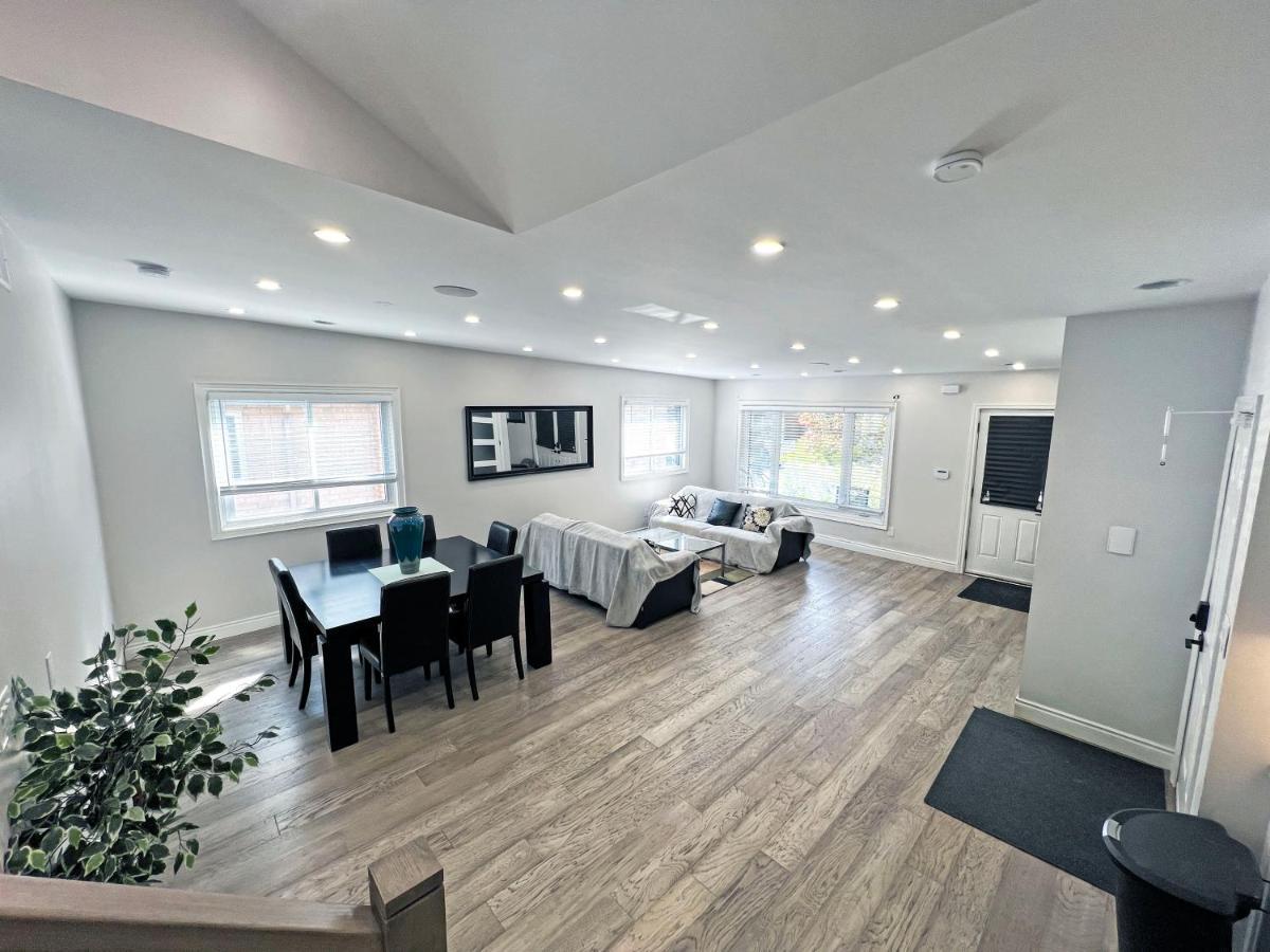 Apartment Luxe Near Limeridge - Sleeps 11 - Pool Hamilton