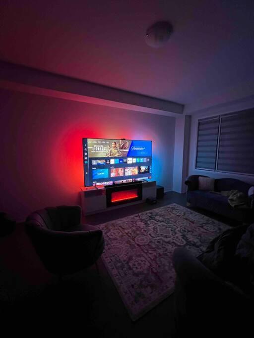 Brand New 4 Bedroom By Airport! *