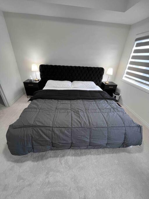 Brand New 4 Bedroom By Airport!