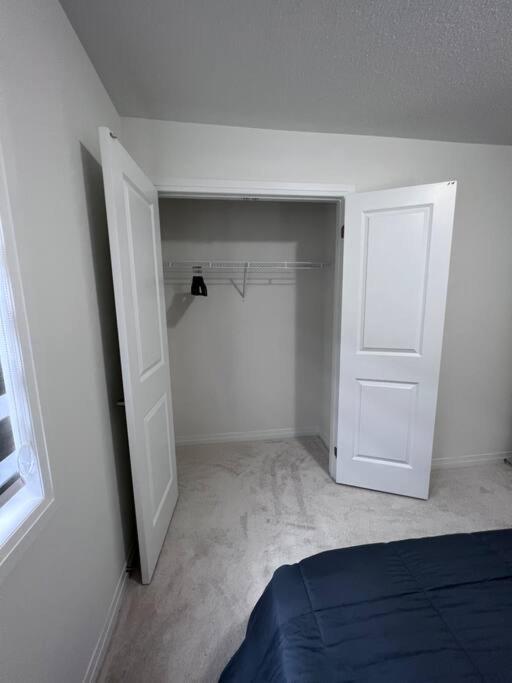 Brand New 4 Bedroom By Airport! Hamilton