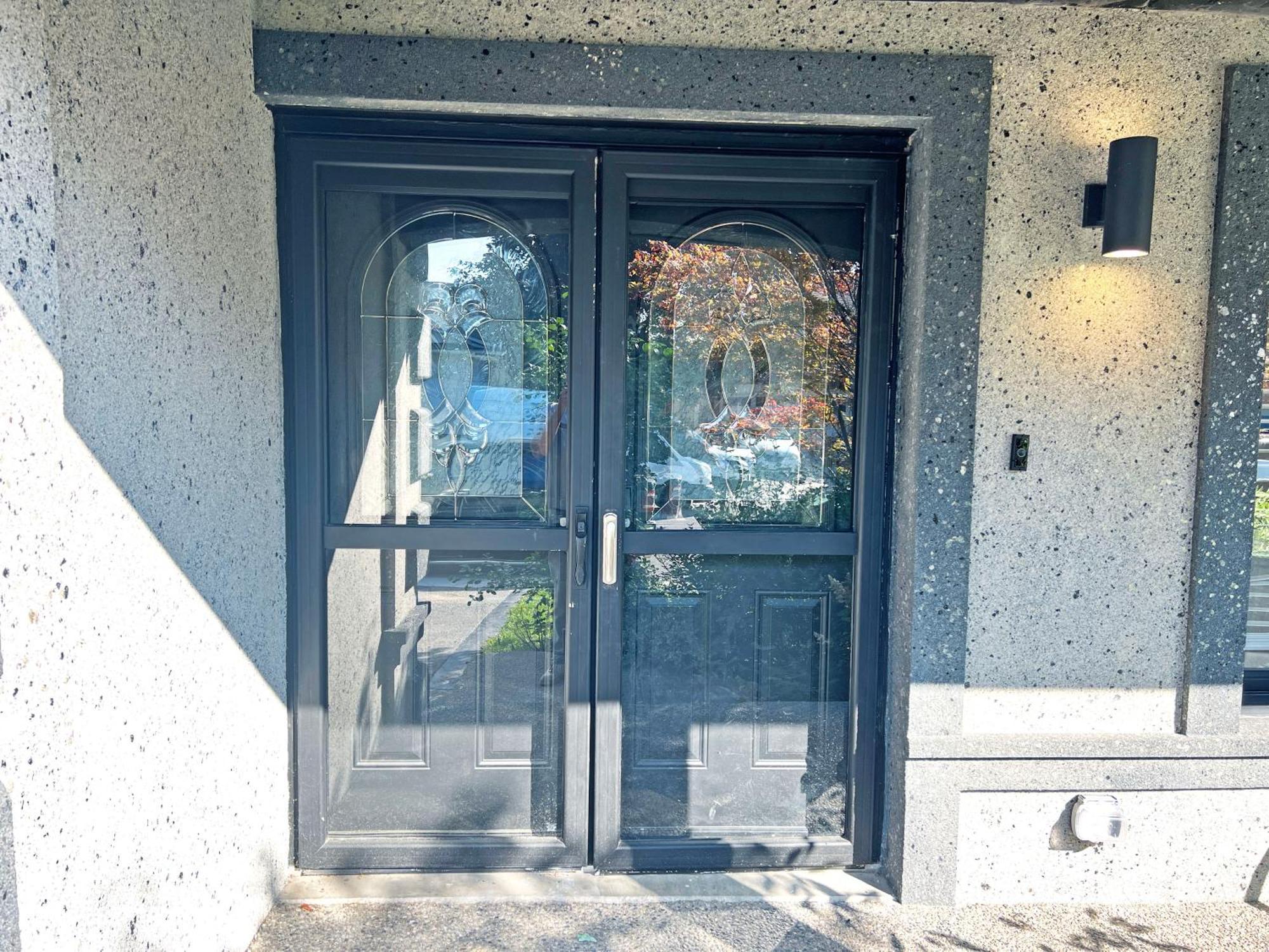 Luxe Near Limeridge - Sleeps 11 - Pool Apartment *