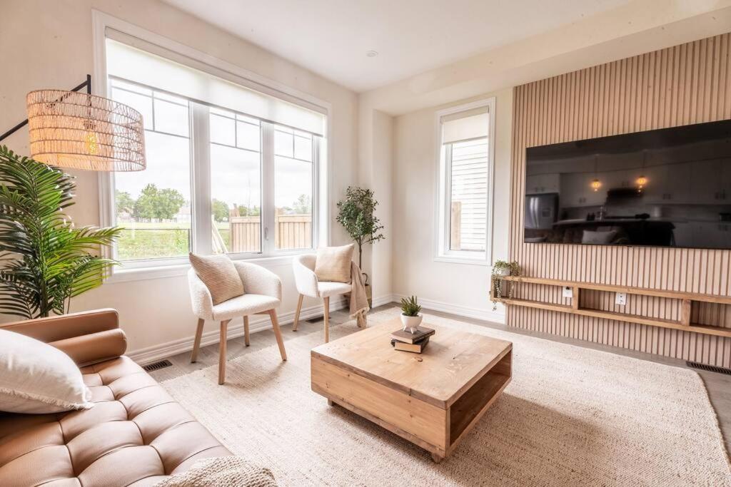 Spotless 5 Bed And 4 Bath With Wi-fi And 1hr To Niagara * Hamilton