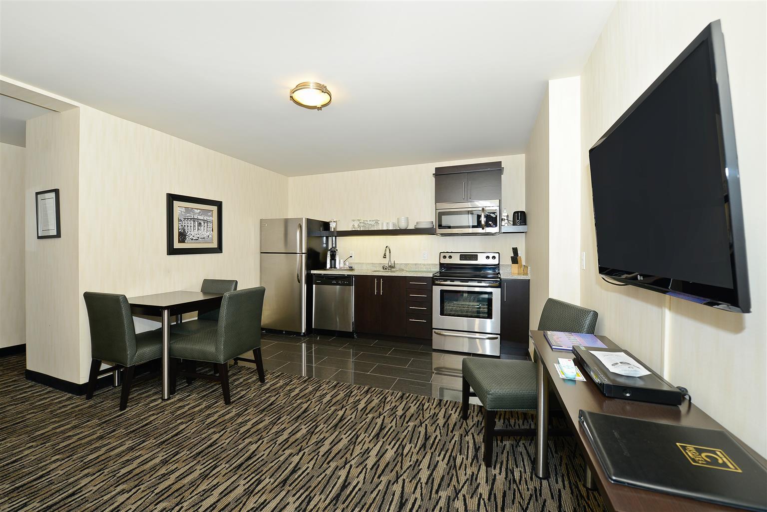C By Carmen's, Bw Premier Collection Hotel 4*