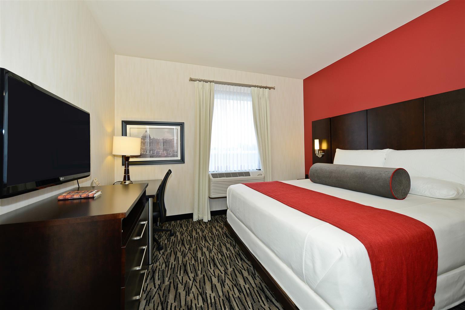 Hotel C By Carmen's, Bw Premier Collection Hamilton