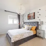 Luxury 3Br 2Ba Townhome With Private Hot Tub, Gym, Bbq By Globalstay