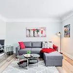 Bright And Spacious 1Br Apt With King Bed And Netflix!