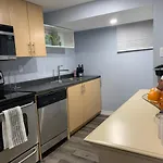 Greenhill Basement Apartment With Spacious Patio
