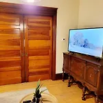 Dundurn Dwelling-Charming Century Home