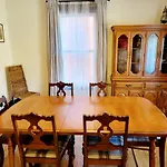Dundurn Dwelling-Charming Century Home