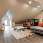 Lovely 2 Level Suite