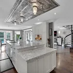 Amazing Luxury 6Br - Pool - 30Min To Niagara Falls