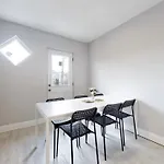 Three Bedroom In Hamilton