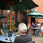 Visitor\'S Inn
