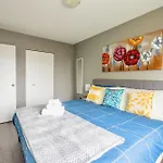 2Bedroom Condo Unit- Near Dt Hamilton