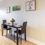 Cozy 1Br Condo Unit On James Street North
