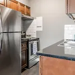 1Br Apartment In Glenview West