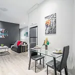 Apartment 2Br Unit - Sleeps 6 - James St
