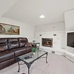 4 Bedroom Home In Hamilton