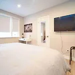Hamilton Oasis - Luxe Beds - Bbq Haven - Pool