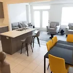 Home In Waterdown