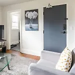 Stylish 1Br Apartment - Heart Of James South Hamilton
