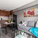 Glenview West Apartment W Patio - Near Downtown