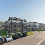 New 3 Bed House - Golf & Waterfalls In Stoney Creek