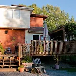 Homestead House B&B