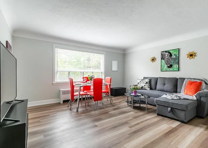 Modern Apartment - Corktown Hamilton