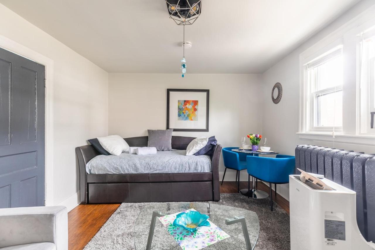 Upscale 1br - Boutique - Prime Dt Location!