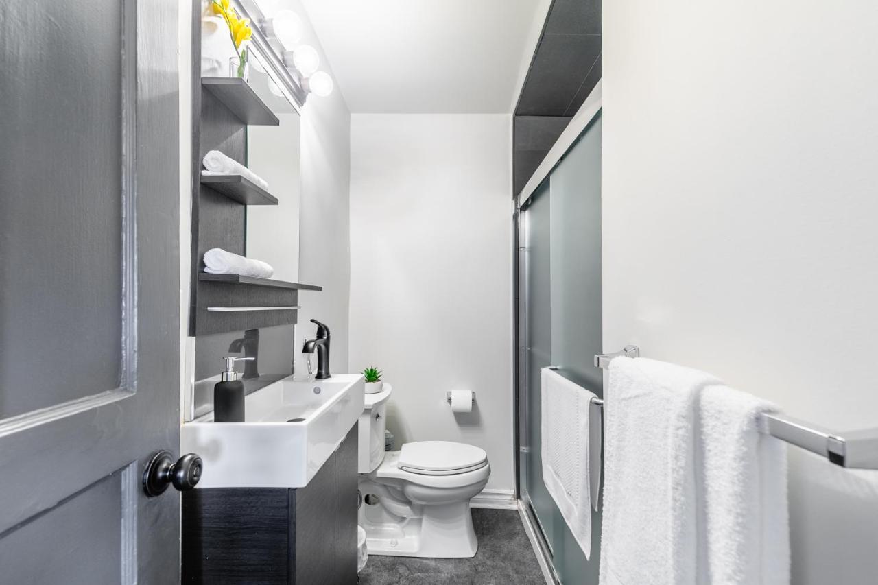 Upscale 1br - Boutique - Prime Dt Location!