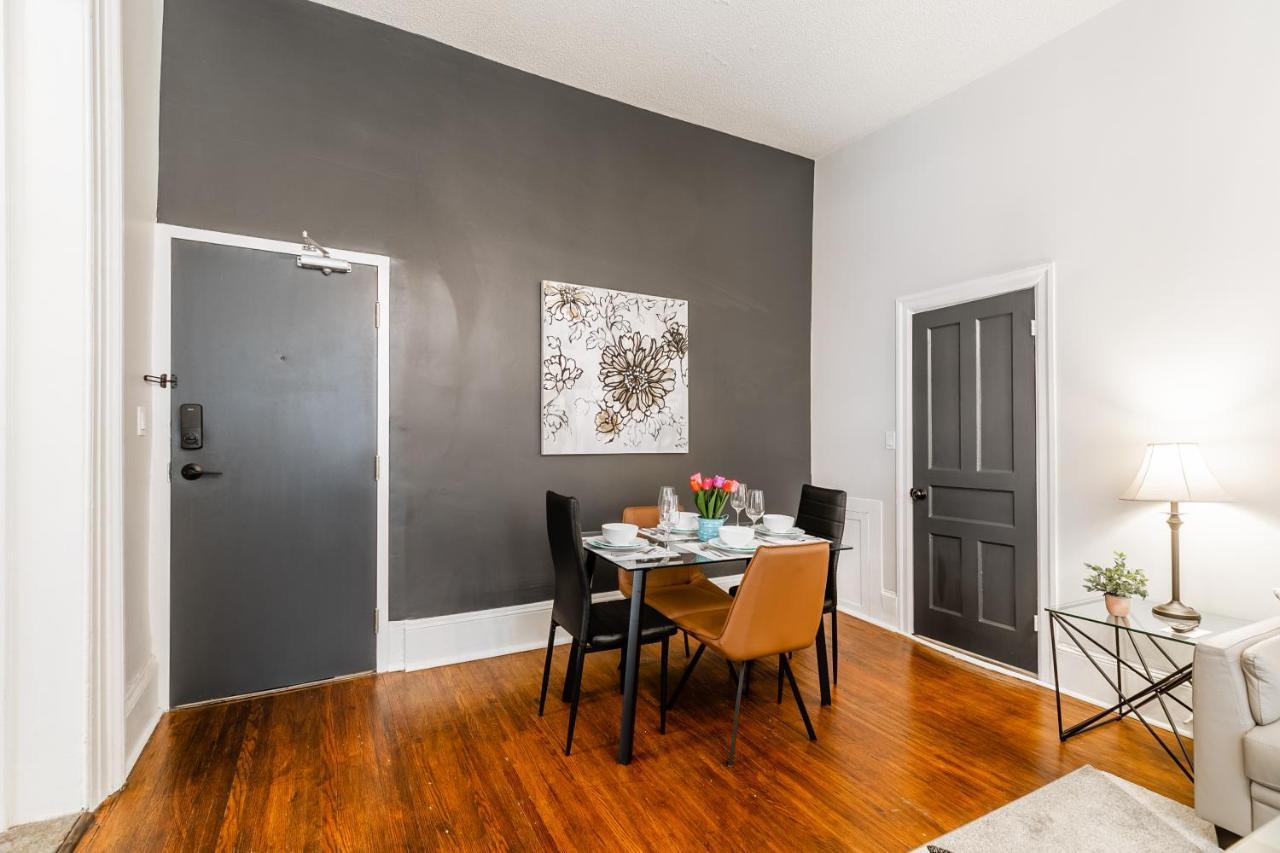 Apartment Upscale 1br - Boutique - Prime Downtown Location! *