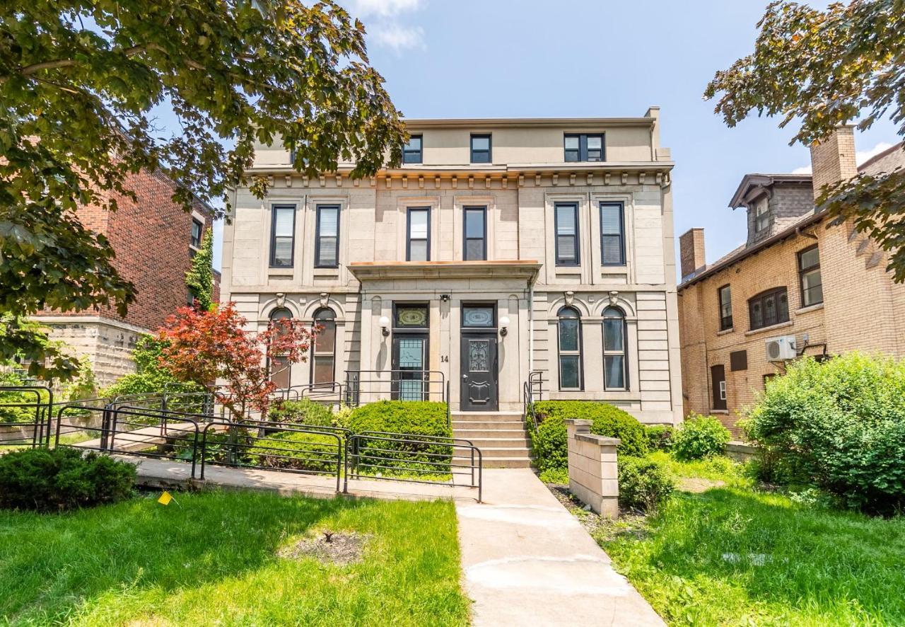 Apartment Upscale 1br - Boutique - Prime Dt Location! *