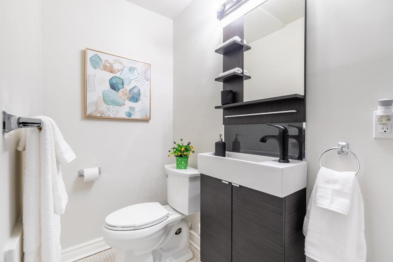 Upscale 1br - Boutique - Prime Location Downtown! Apartment