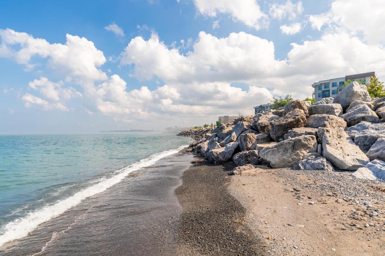 Globalstay Modern Townhomes In Lakeshore Steps To The Beach Hamilton