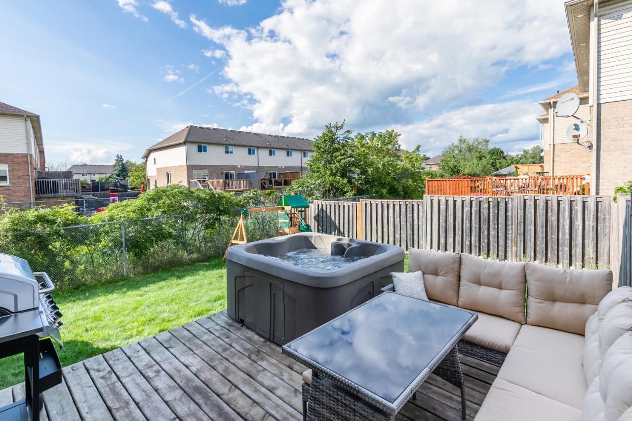 3br 2ba Townhomes With Hot Tub & Bbq By Globalstay Holiday home