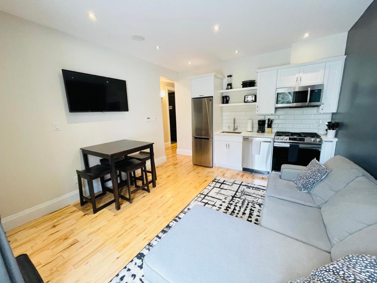 Aparthotel Chic Two Bedroom Downtown Hamilton