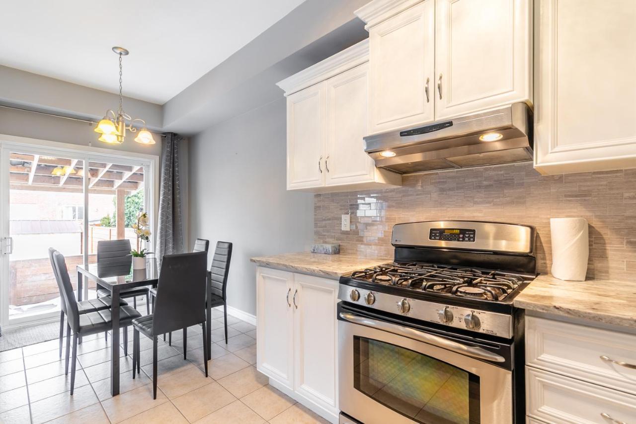 Holiday home 3br 2ba Townhomes With Hot Tub & Bbq By Globalstay