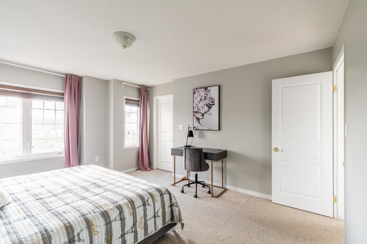 Luxury 3br 2ba Townhome With Private Hot Tub, Gym, Bbq By Globalstay Apartment