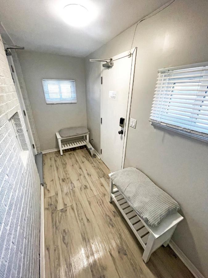 Chic Retreat - Comfy Beds - Garden - Pool Apartment Hamilton