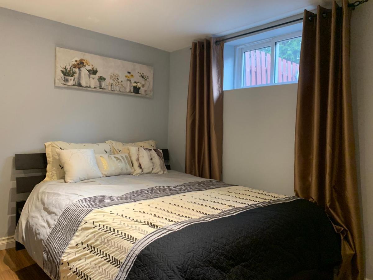 Greenhill Basement With Spacious Patio * Hamilton